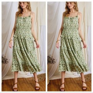 New Never Worn Boho chic floral print tiered midi dress